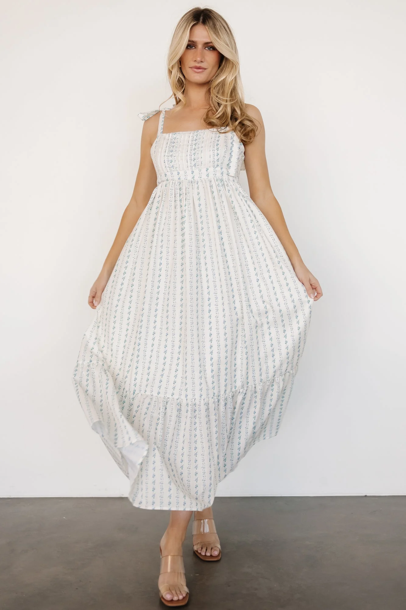 Kennie Maxi Dress | Cream Multi Floral - Vlounger