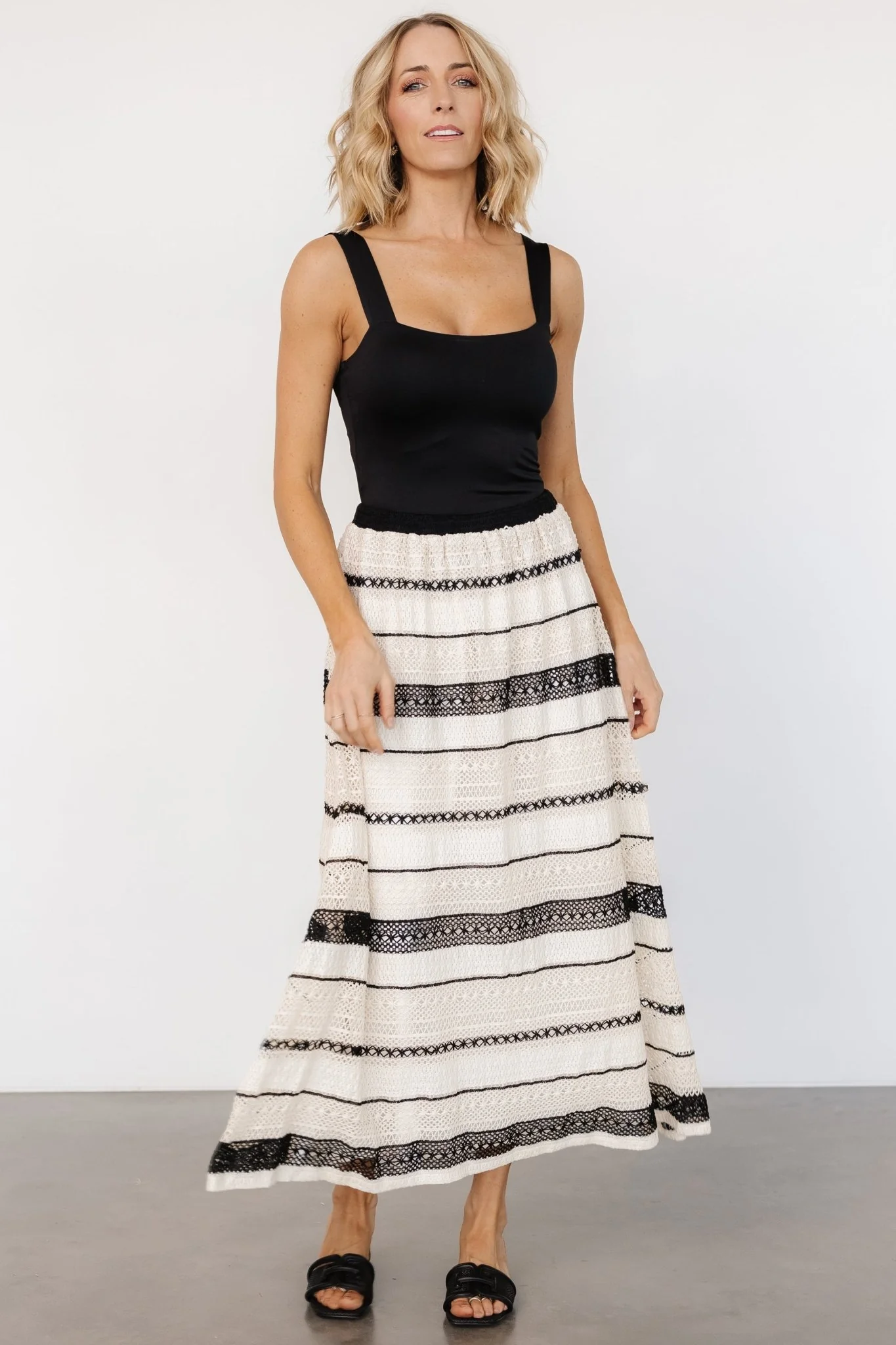 Alondra Woven Skirt | Cream + Black - Vlounger