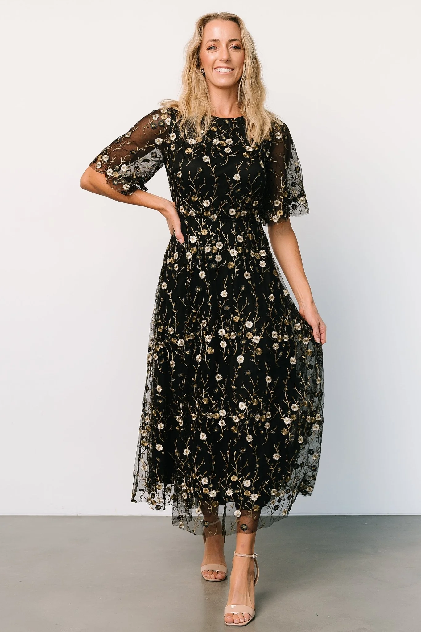 Arabella Embroidered Tulle Maxi Dress | Gold + Black - Vlounger