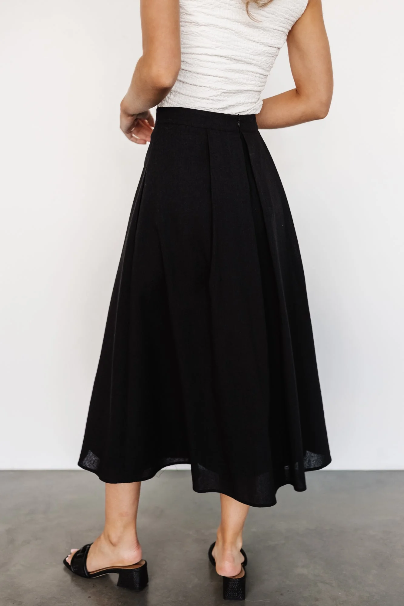 Katie Pleated Midi Skirt | Black - Vlounger