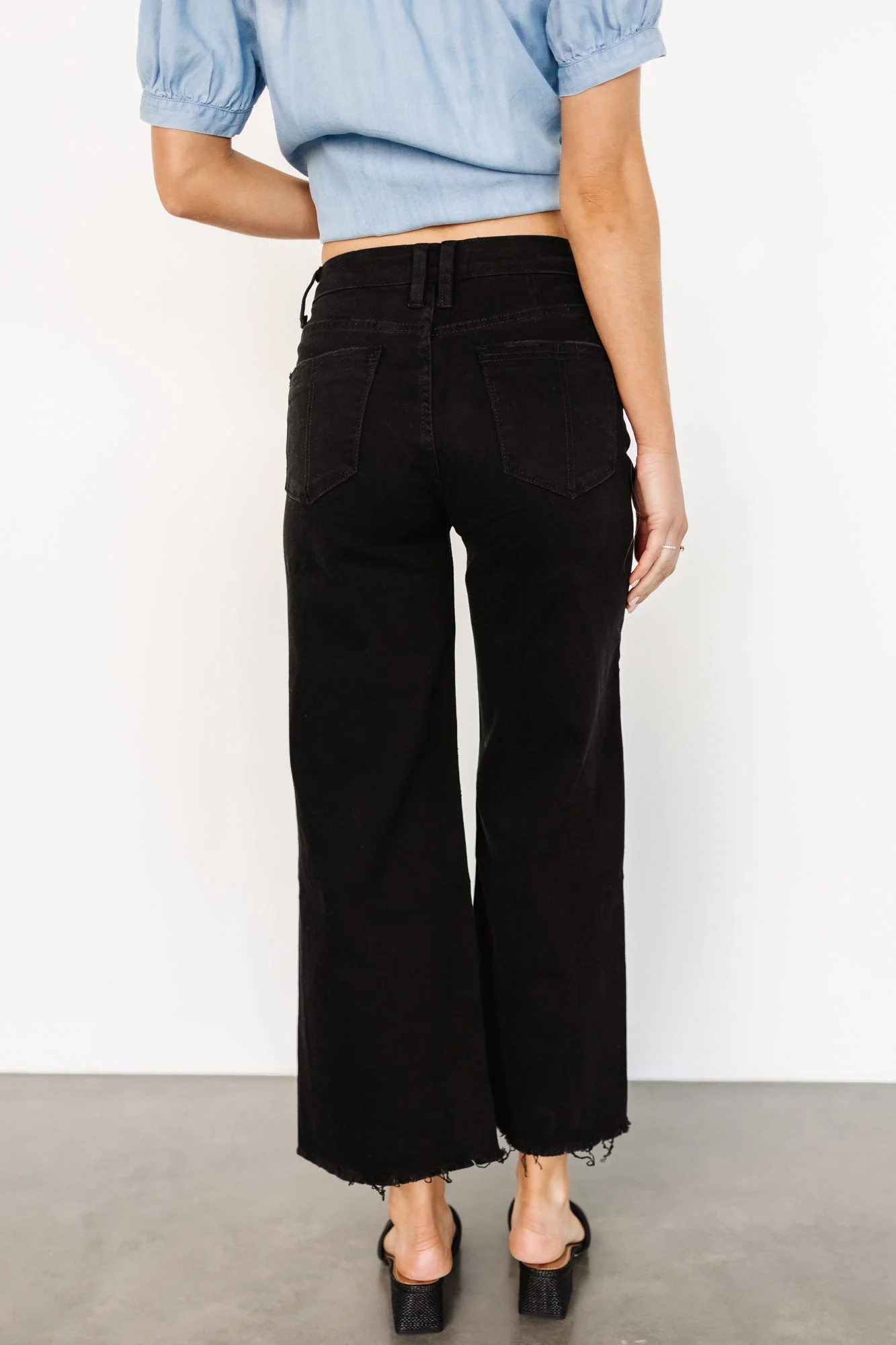 Georgie High Rise Wide Leg Jeans | Black - Vlounger