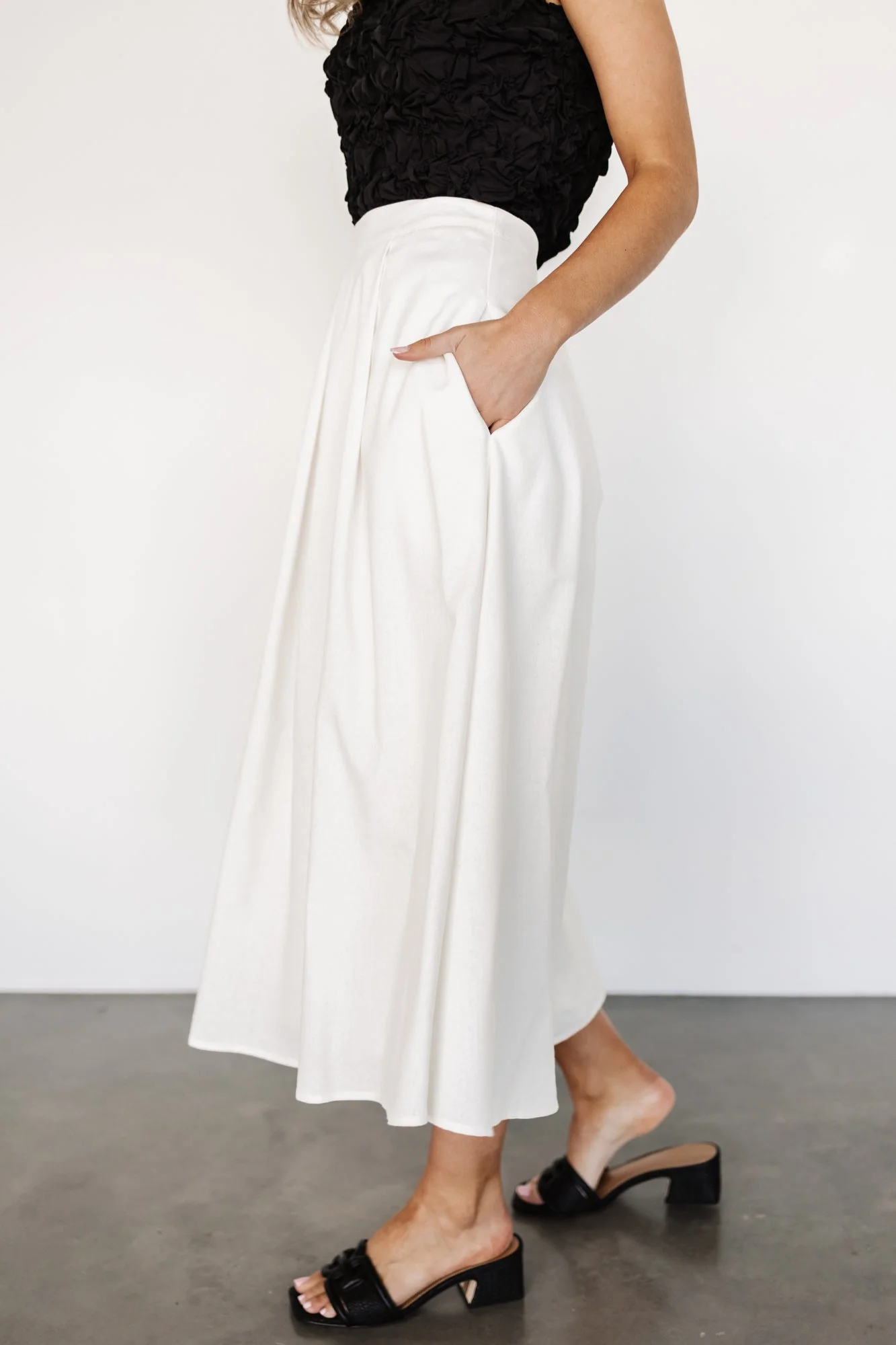 Katie Pleated Midi Skirt | Off White - Vlounger