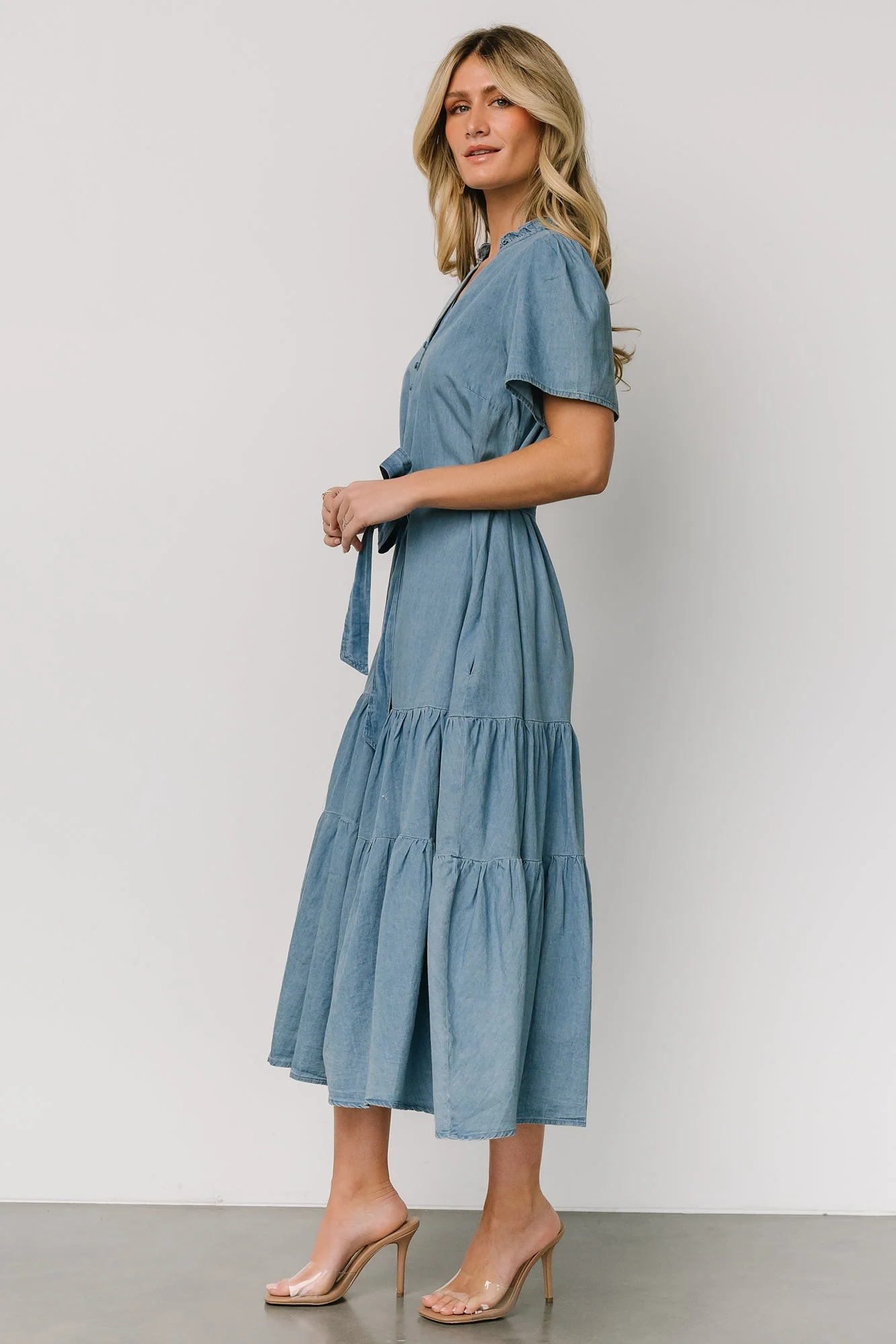 Lisa Midi Dress | Chambray - Vlounger