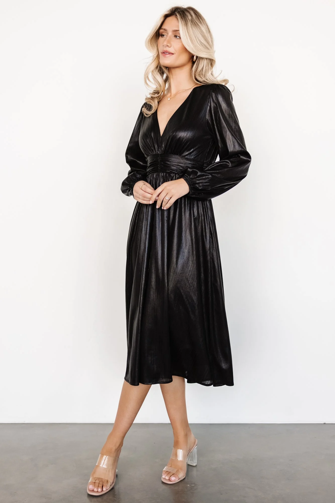 Aisha Shimmer Dress | Black - Vlounger