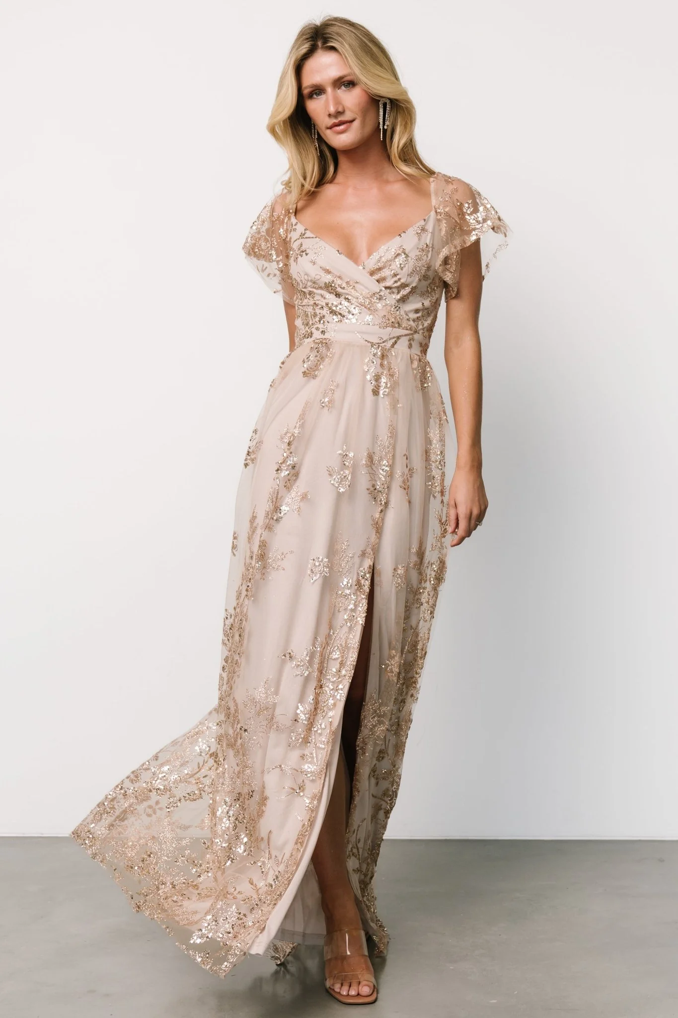 Corinne Shimmer Maxi Gown | Champagne - Vlounger