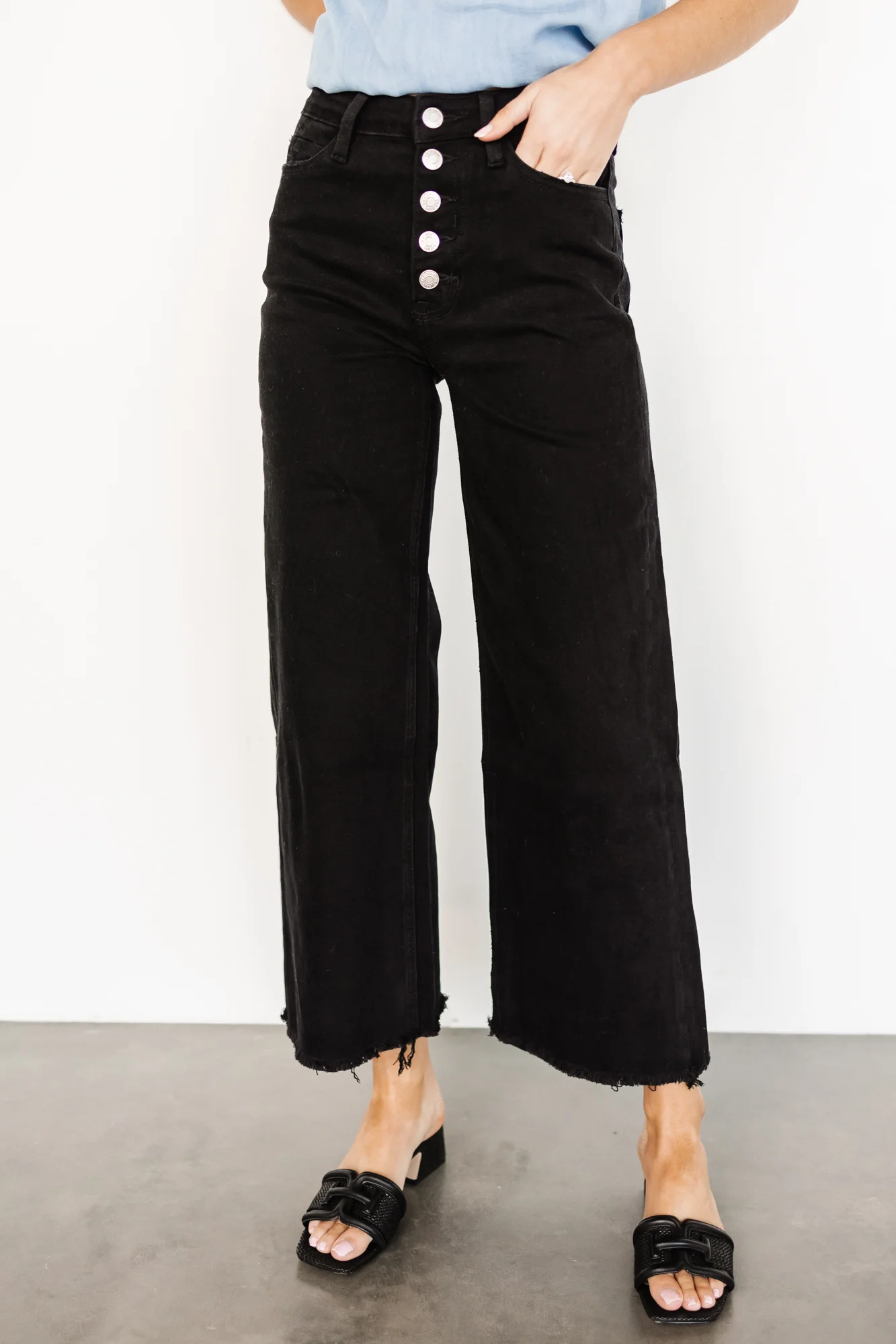 Georgie High Rise Wide Leg Jeans | Black - Vlounger