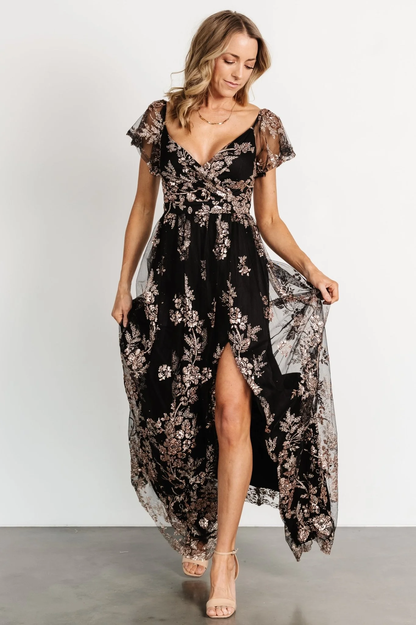 Corinne Shimmer Maxi Gown | Black + Rose Gold - Vlounger