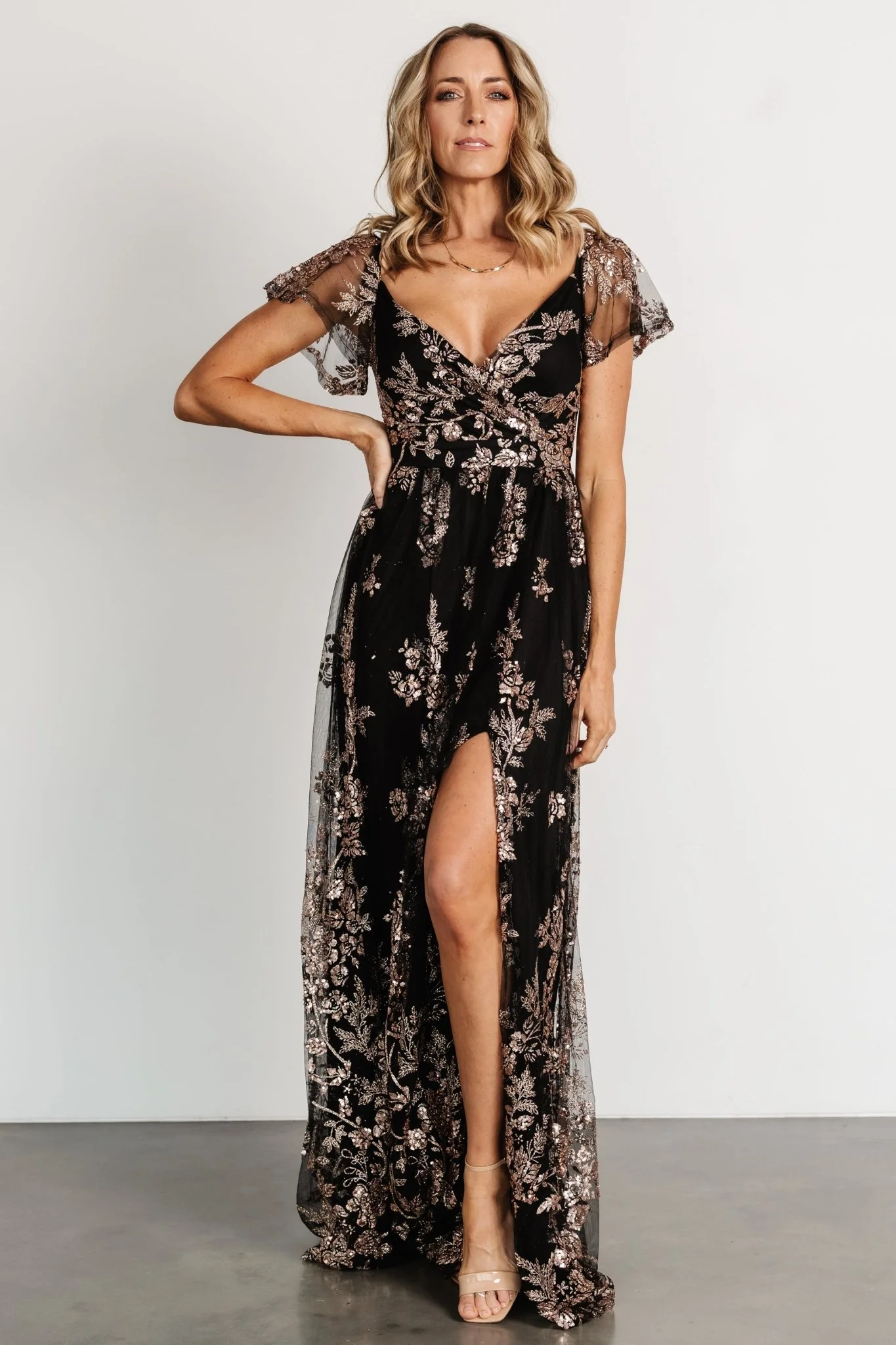 Corinne Shimmer Maxi Gown | Black + Rose Gold - Vlounger