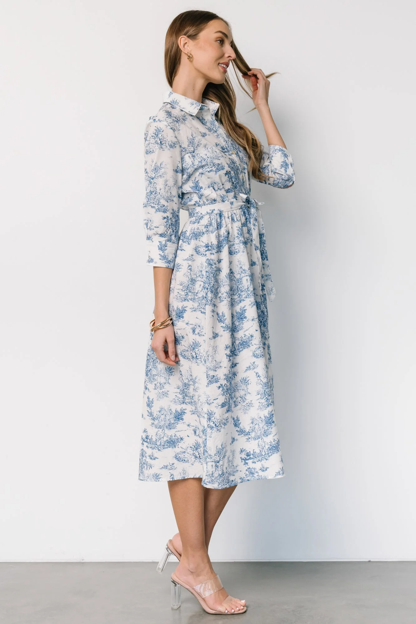 Chantelle Button Midi Dress | Off White + Blue Print - Vlounger