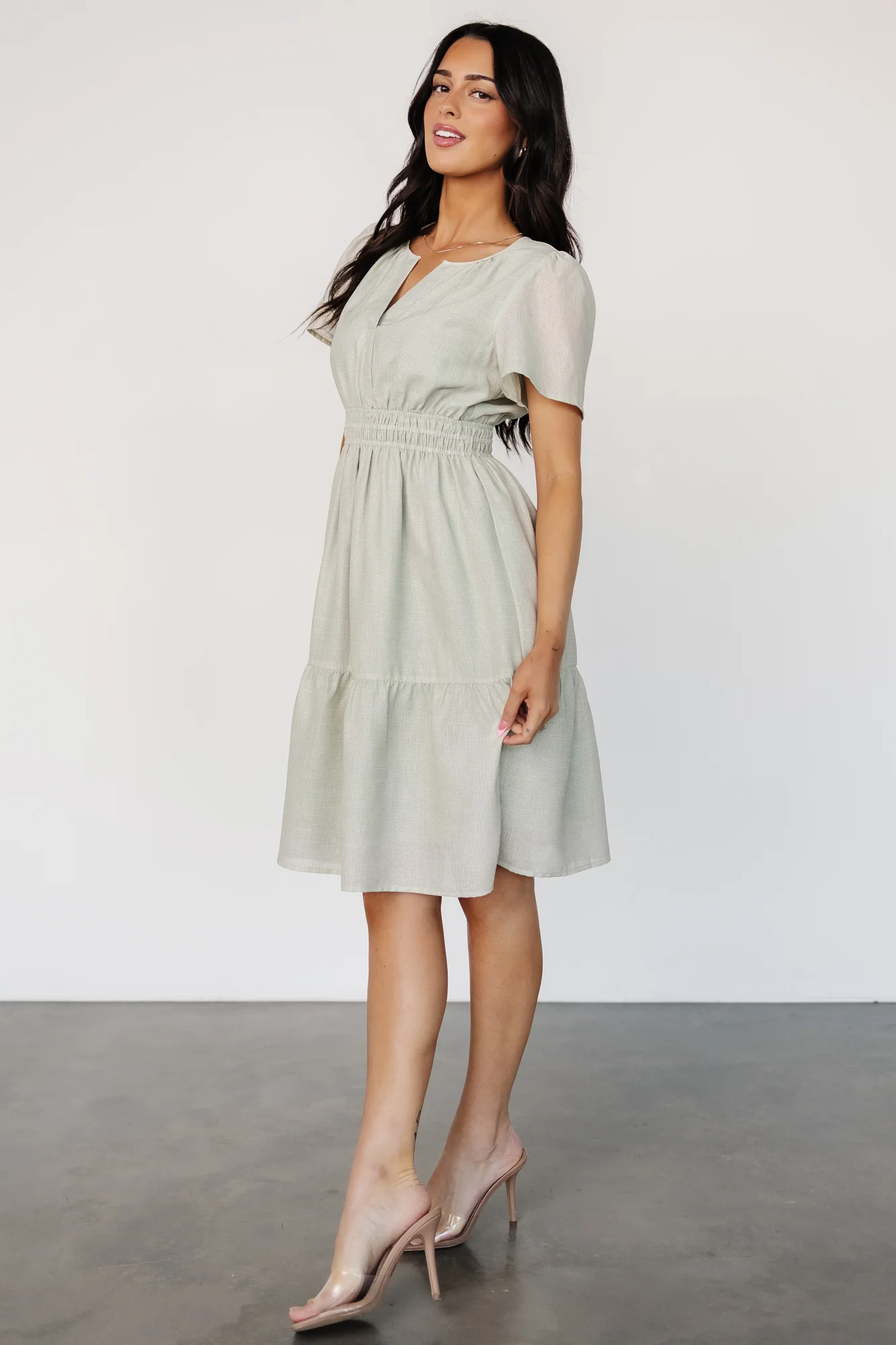 Dita Short Dress | Sage - Vlounger