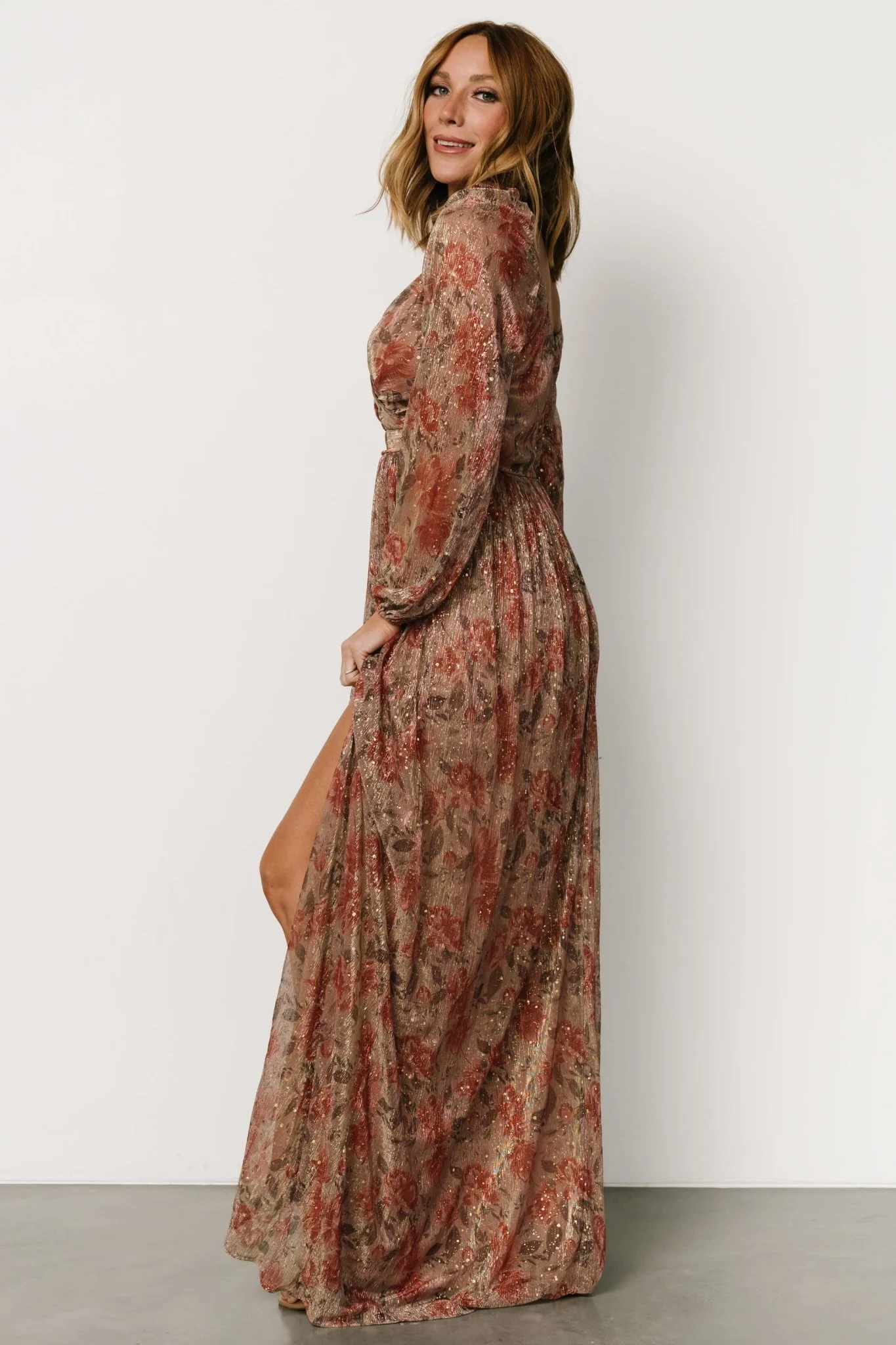 Kirsi Maxi Dress | Rose Floral - Vlounger