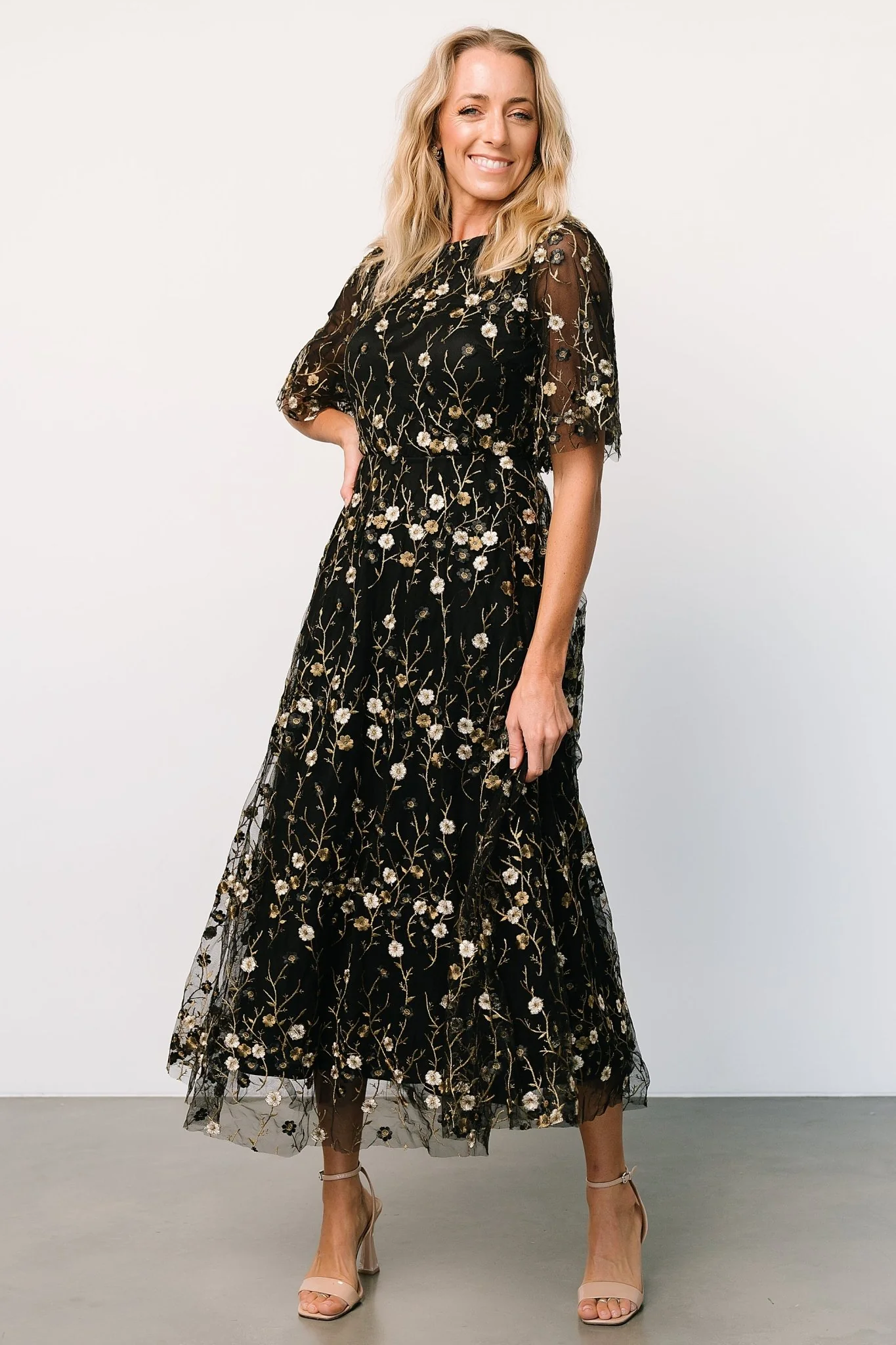 Arabella Embroidered Tulle Maxi Dress | Gold + Black - Vlounger