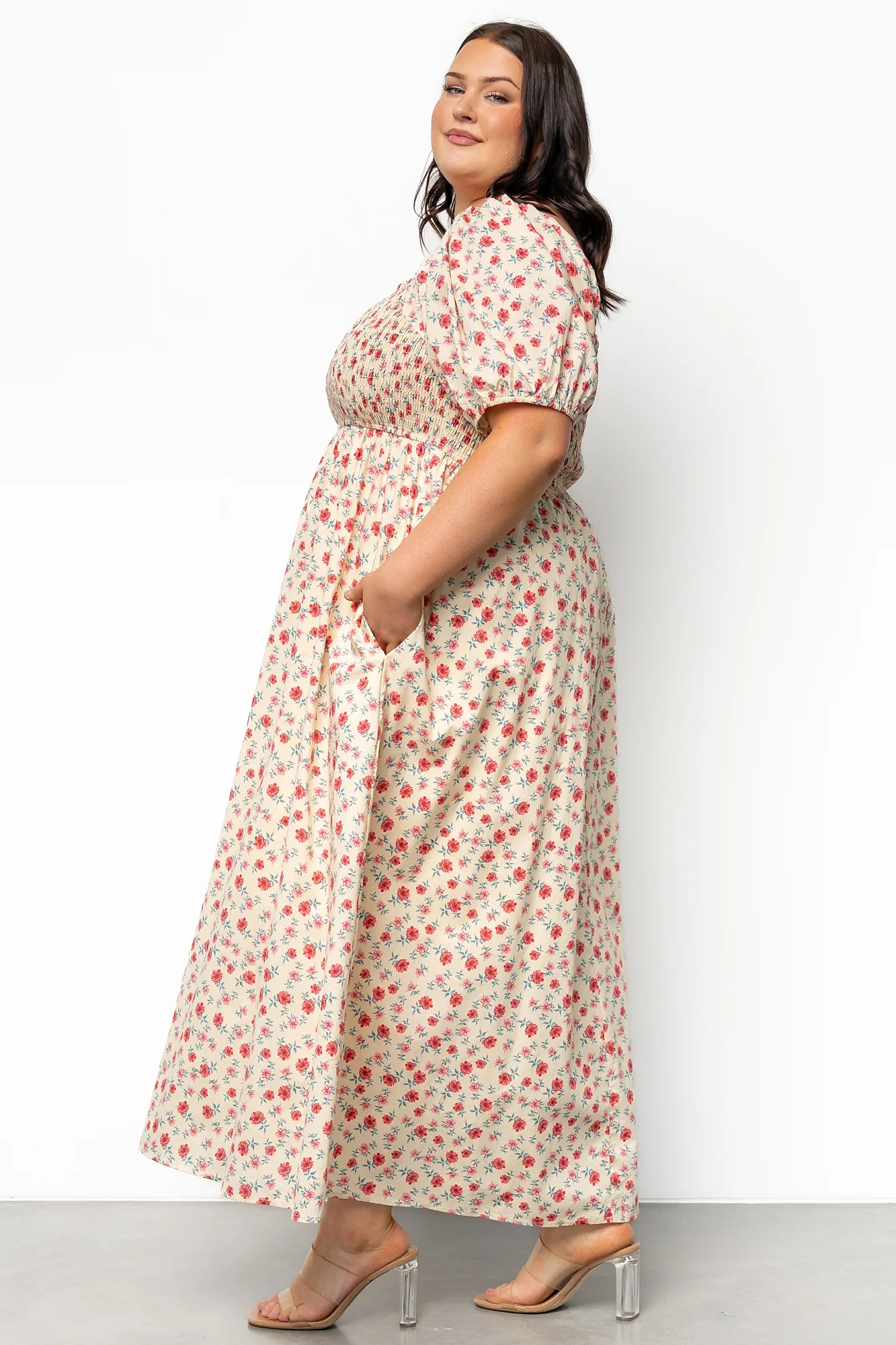 Haddie Smocked Midi Dress | Cream + Rose Floral - Vlounger
