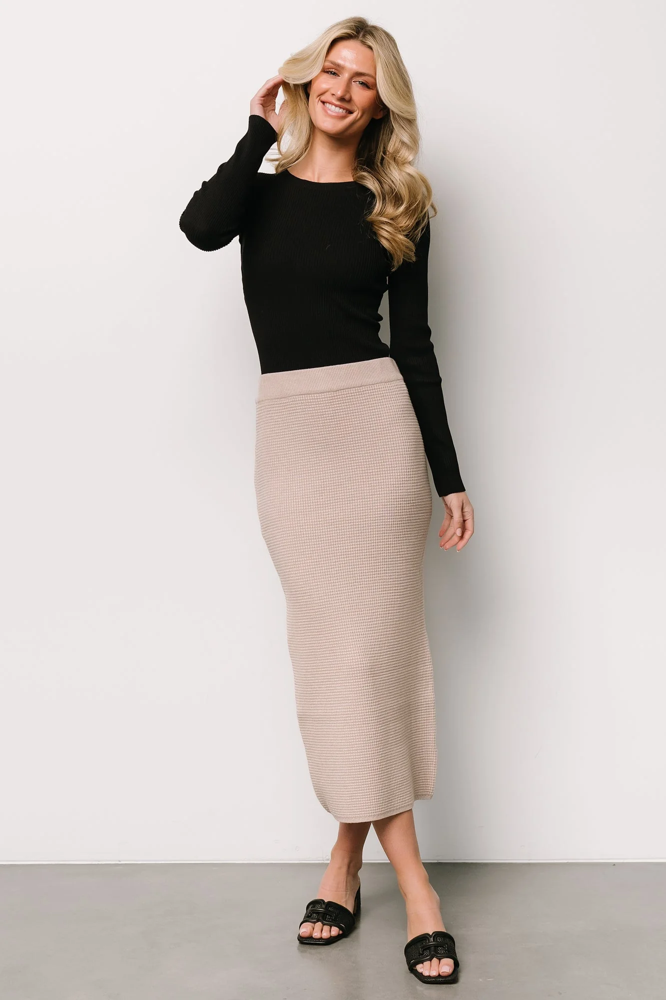Carey Waffle Midi Skirt | Taupe - Vlounger
