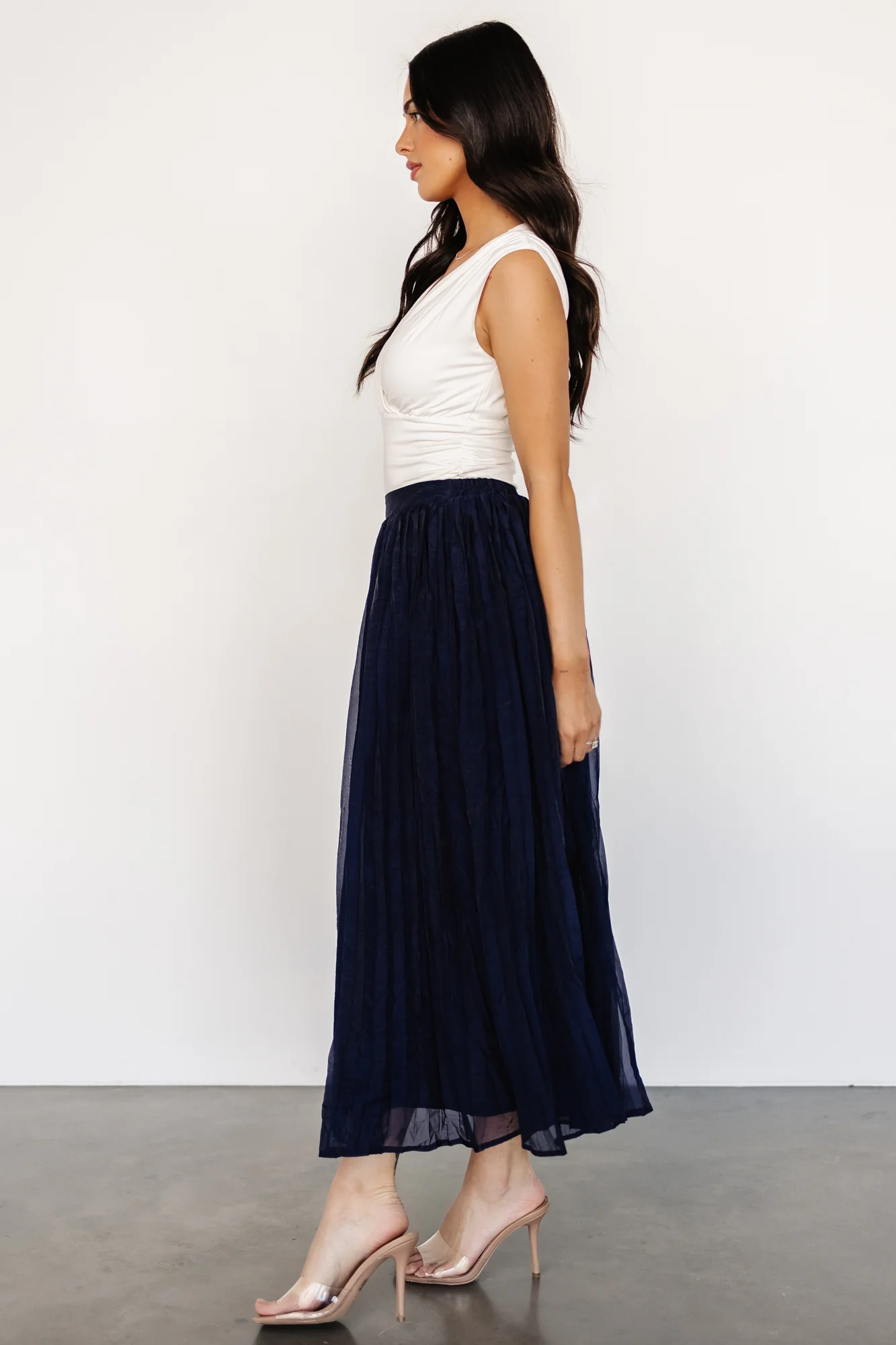 Cyra Midi Skirt | Navy - Vlounger