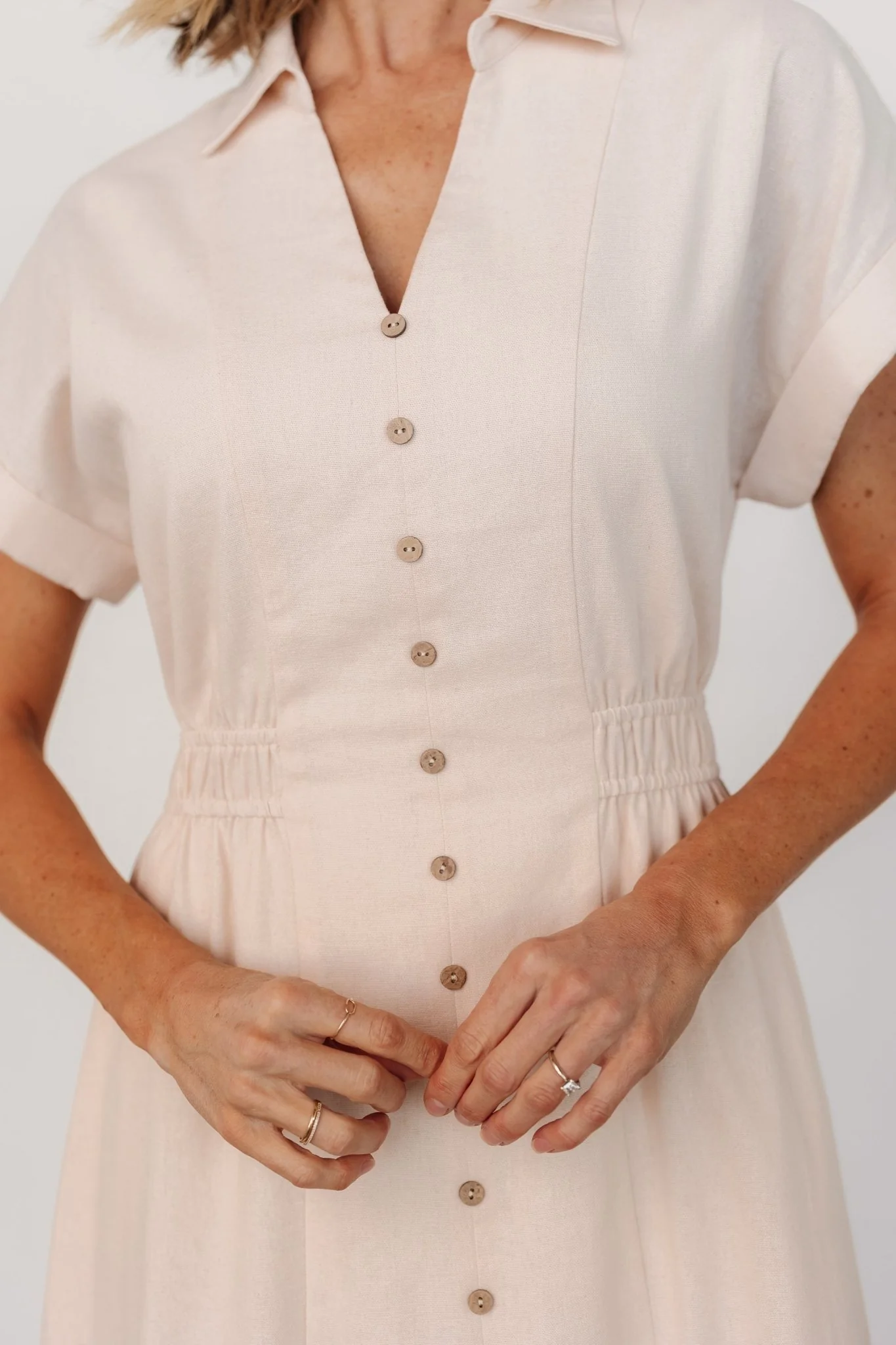 Larah Button Dress | Natural - Vlounger
