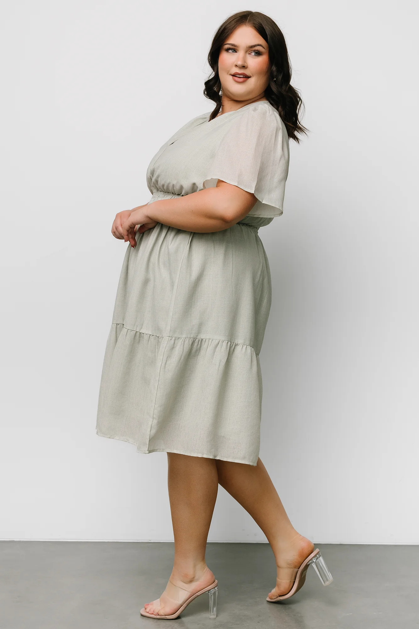 Dita Short Dress | Sage - Vlounger