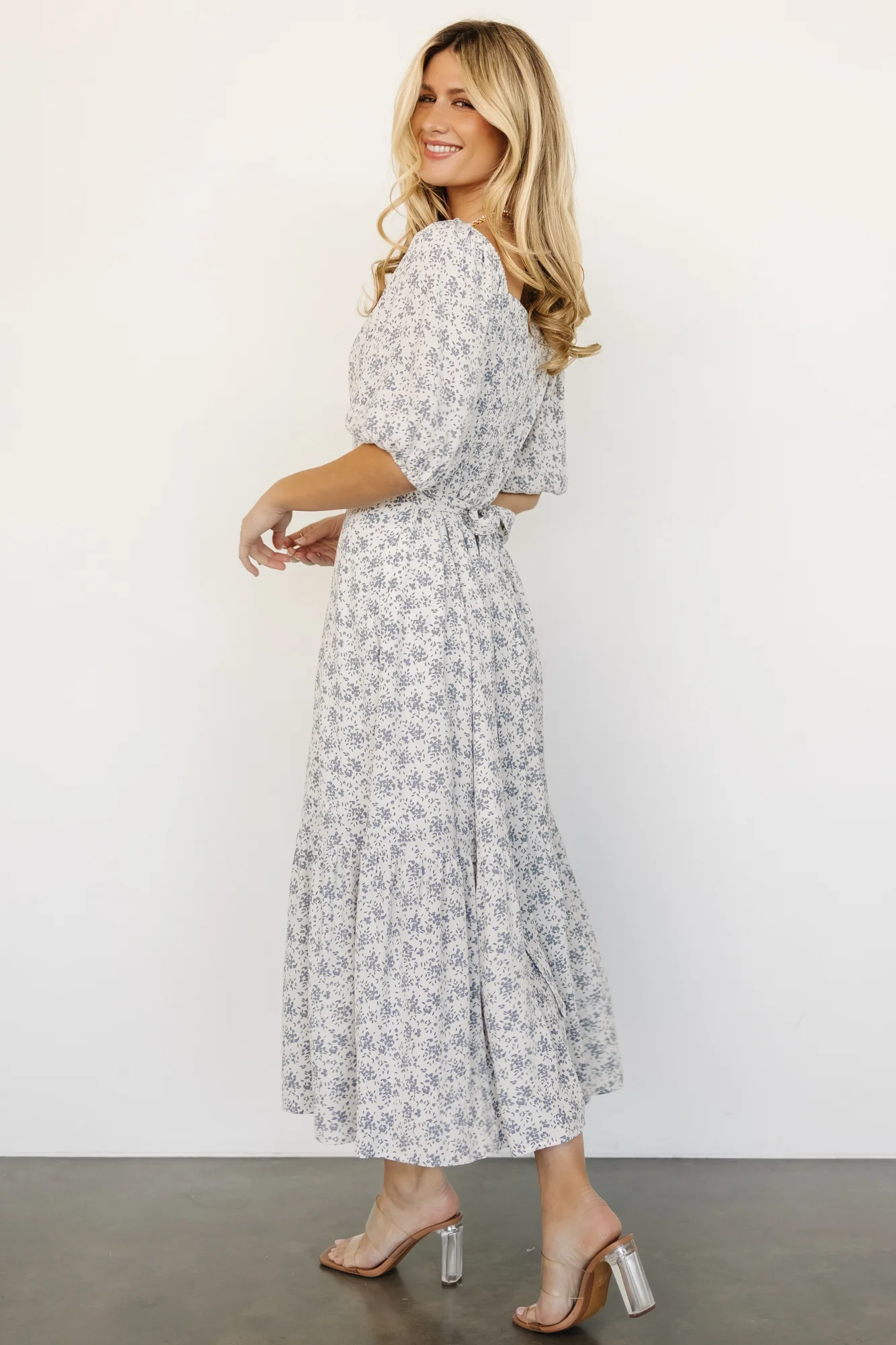 Elisabeth Button Dress | Off White + Blue Floral - Vlounger