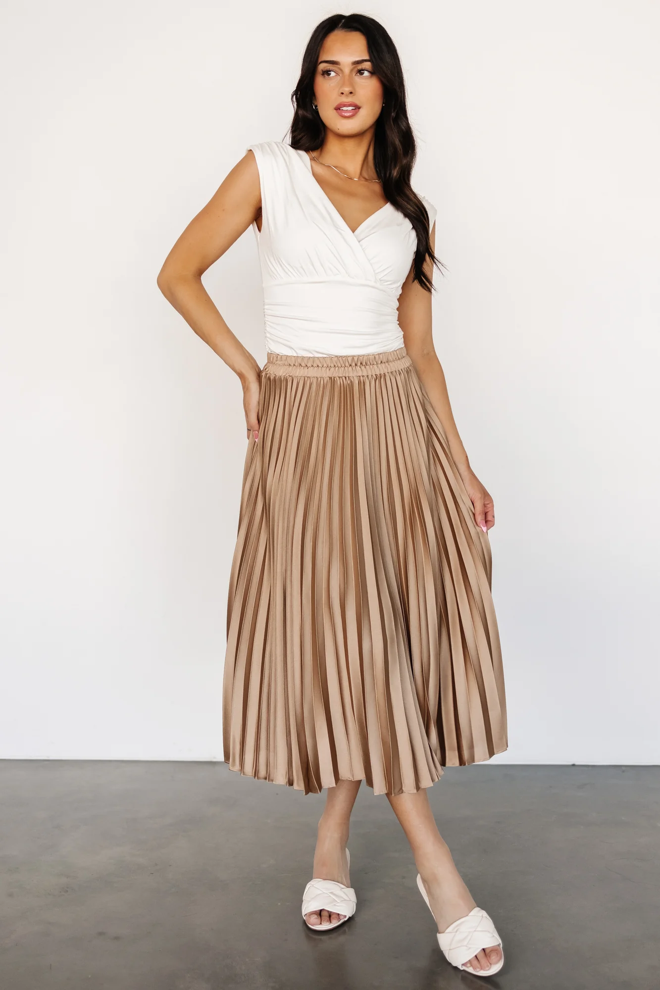 Demetria Pleated Midi Skirt | Light Bronze - Vlounger