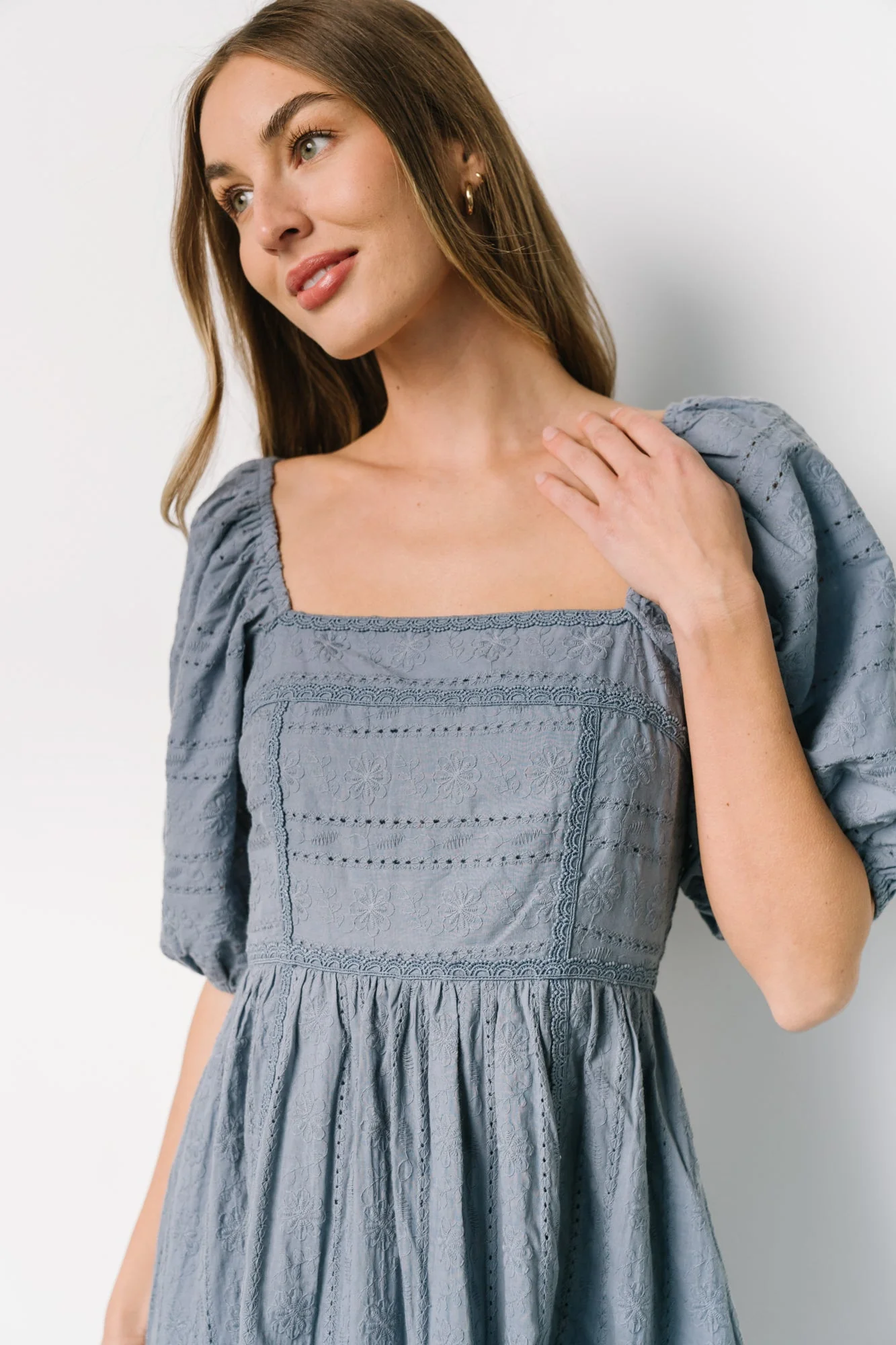 Delaney Eyelet Dress | Dusty Blue - Vlounger
