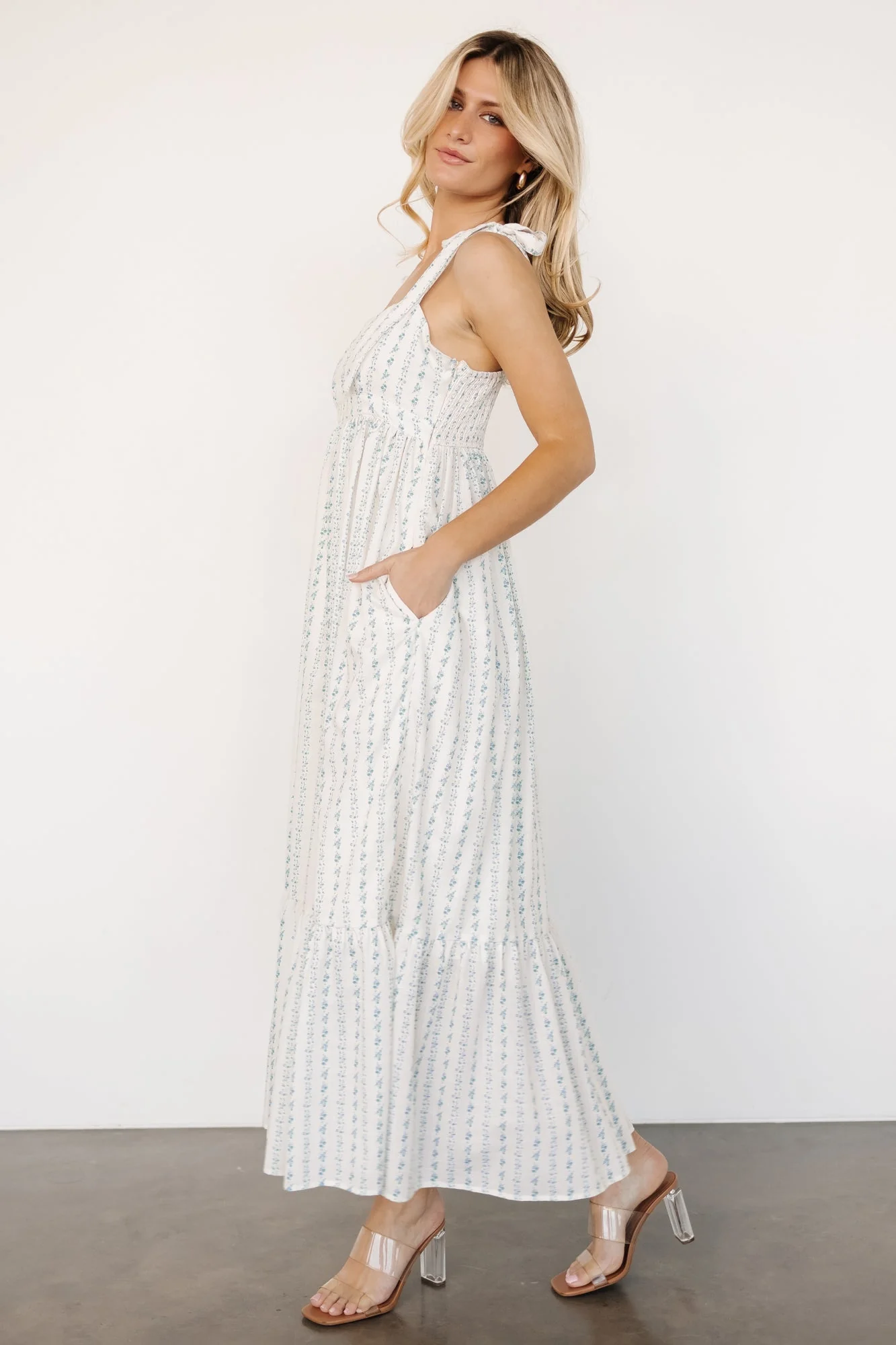 Kennie Maxi Dress | Cream Multi Floral - Vlounger