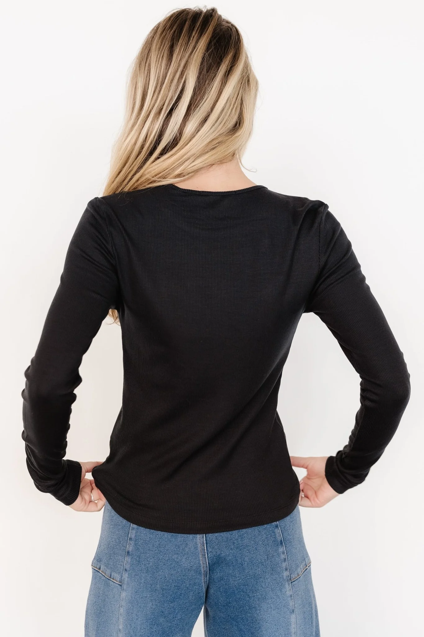 Menka Ribbed Top | Black - Vlounger