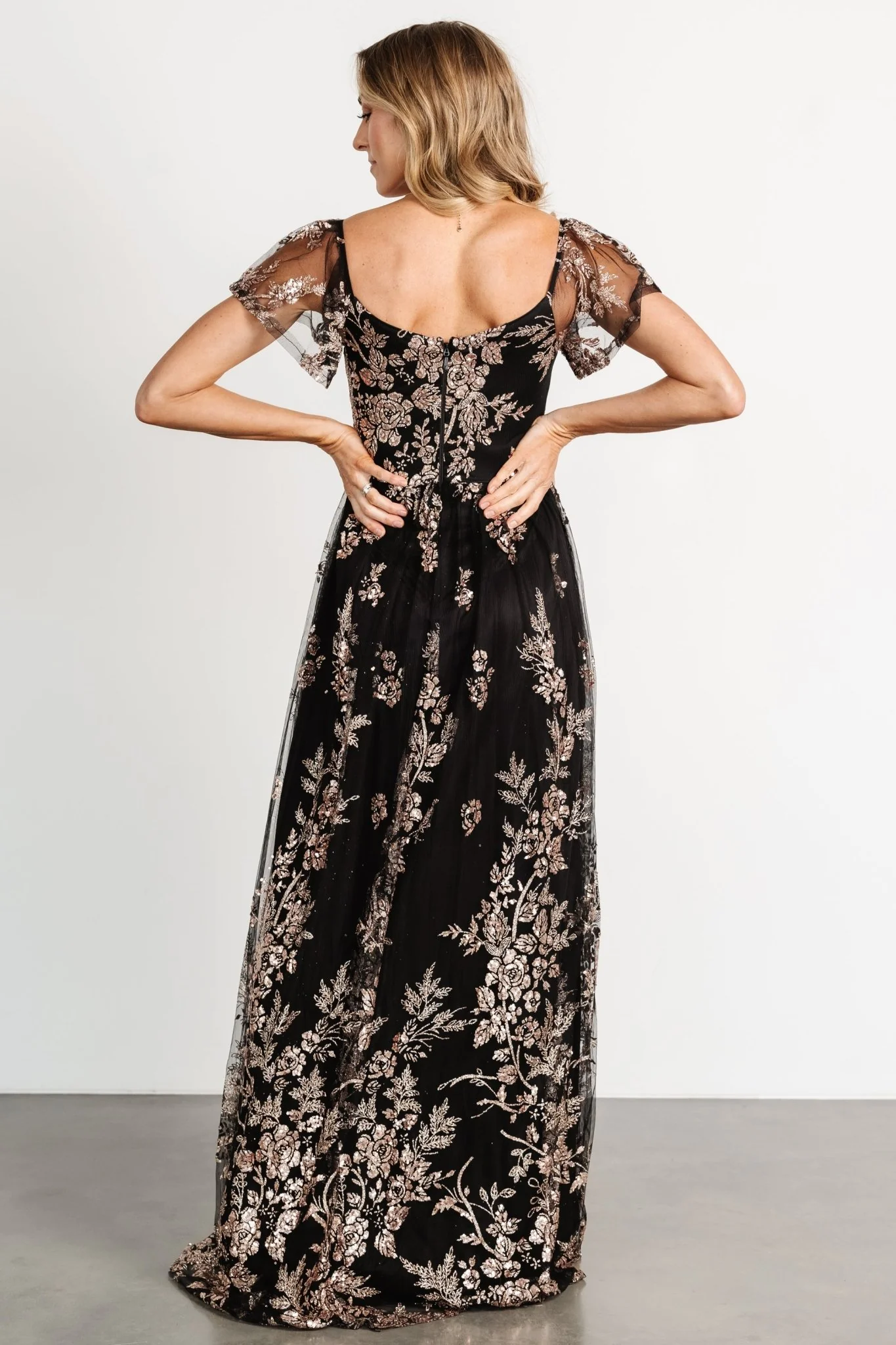Corinne Shimmer Maxi Gown | Black + Rose Gold - Vlounger