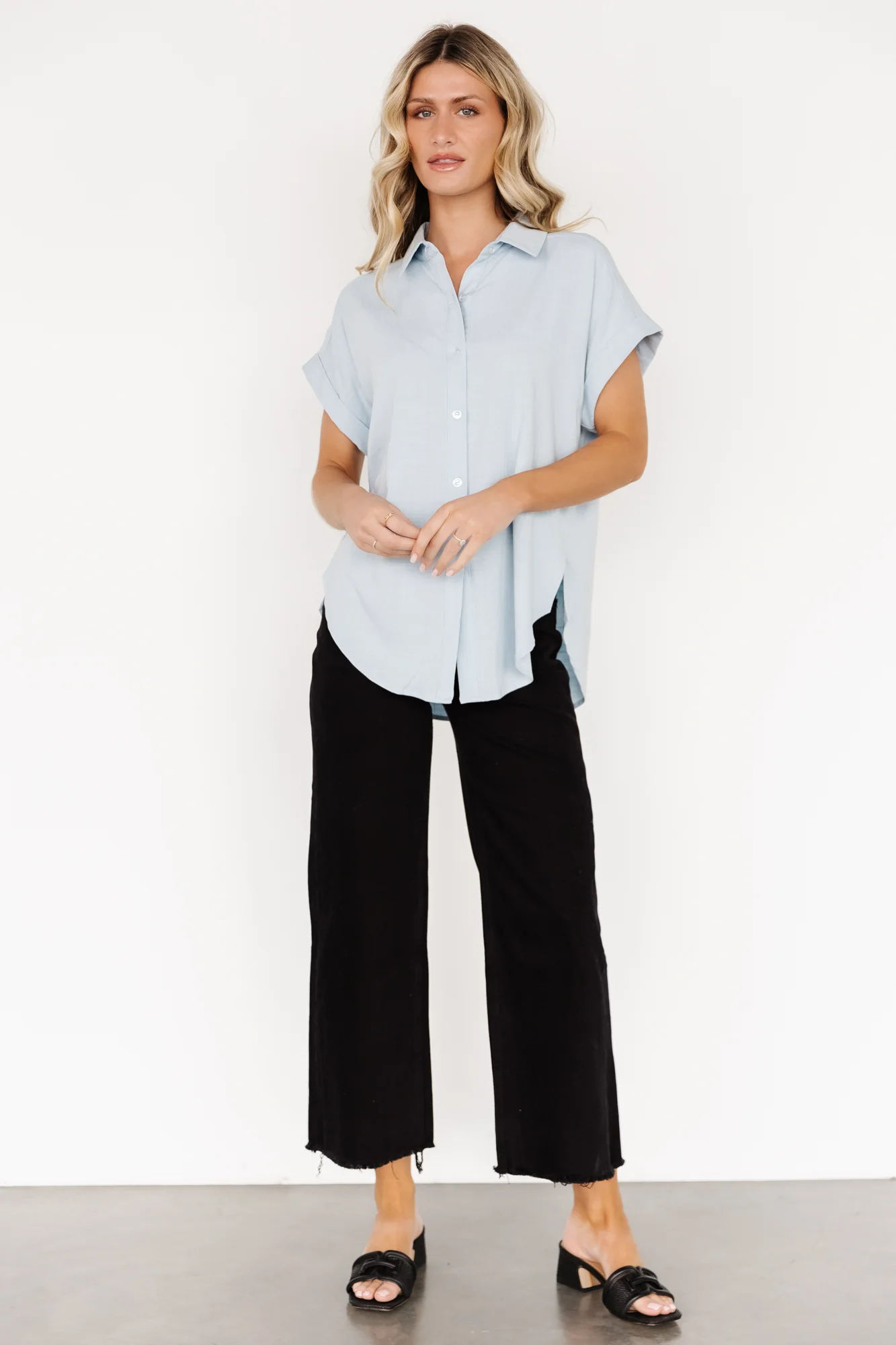 Clarke Button Up Top | Light Blue - Vlounger