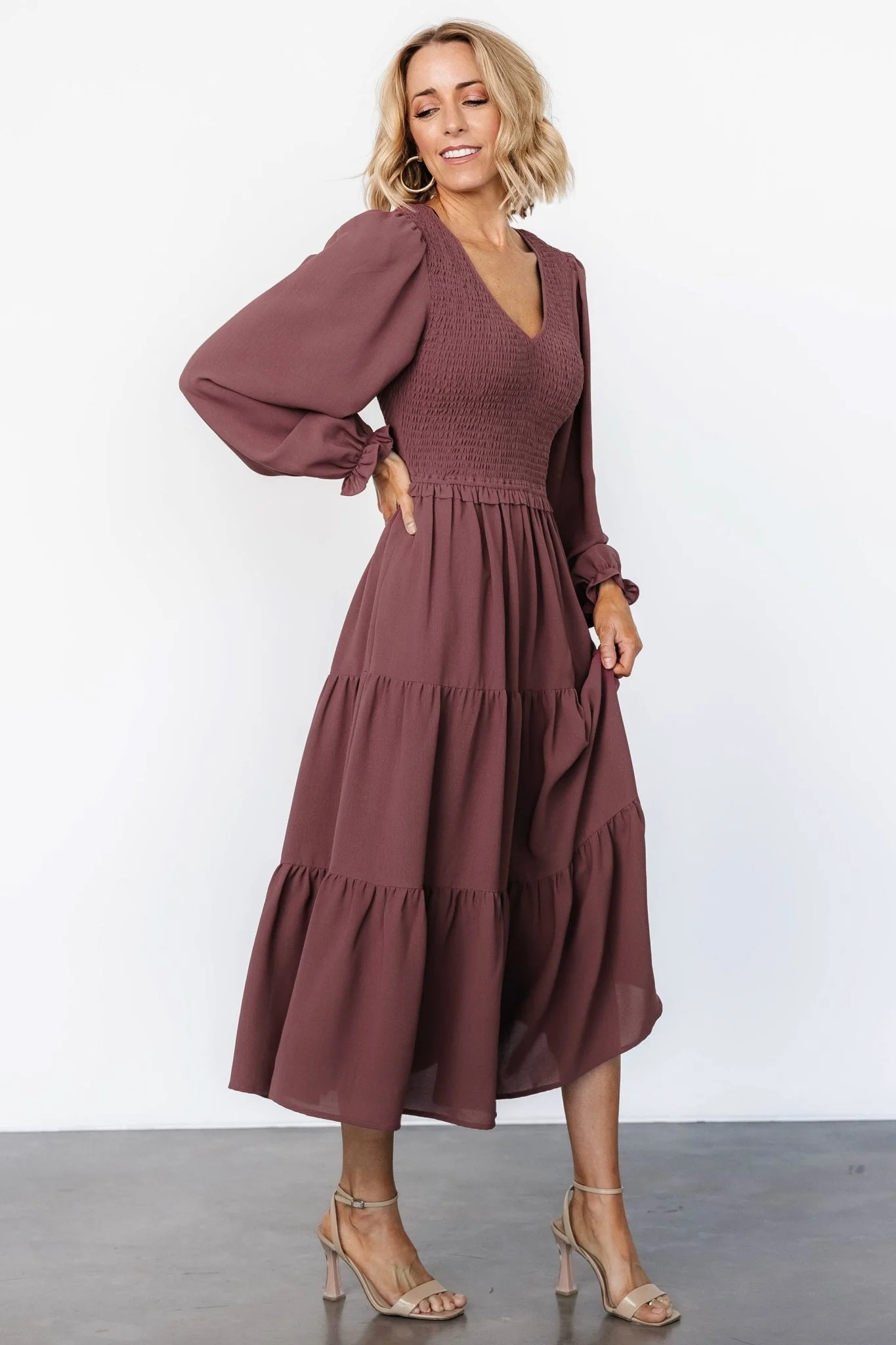 Endsley Smocked Midi Dress | Mauve - Vlounger