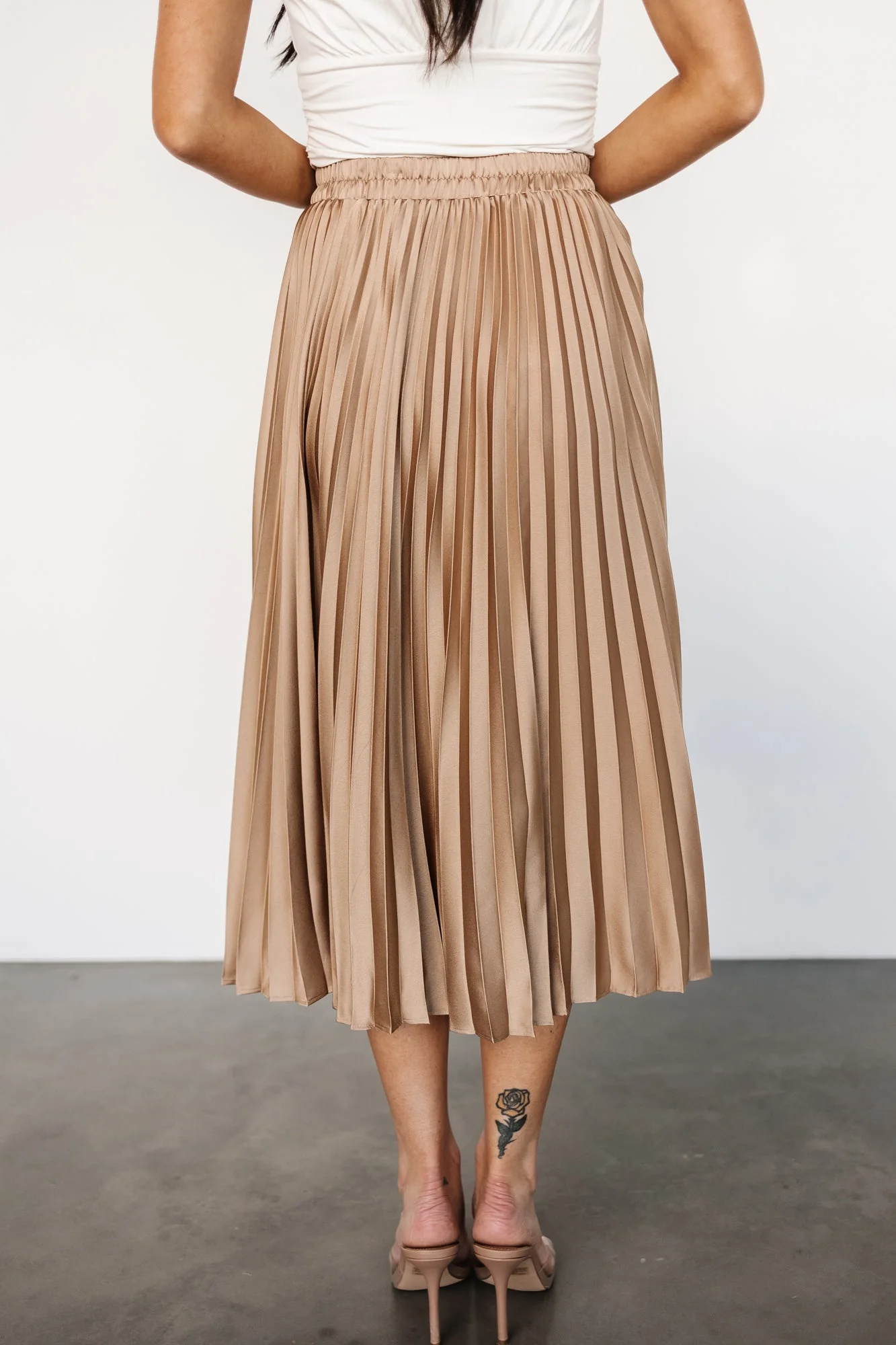 Demetria Pleated Midi Skirt | Light Bronze - Vlounger