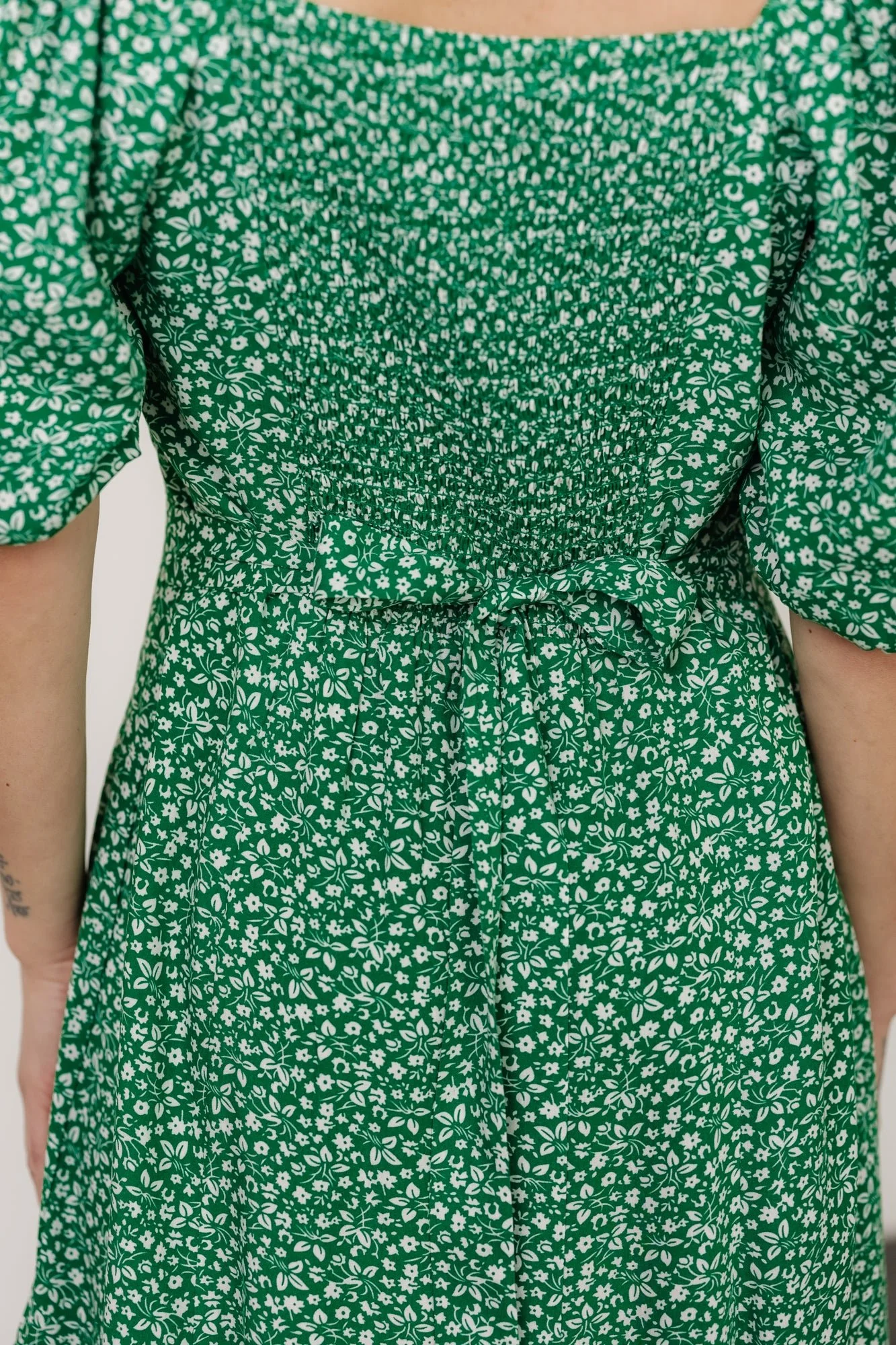 Elisabeth Button Dress | Green Floral - Vlounger