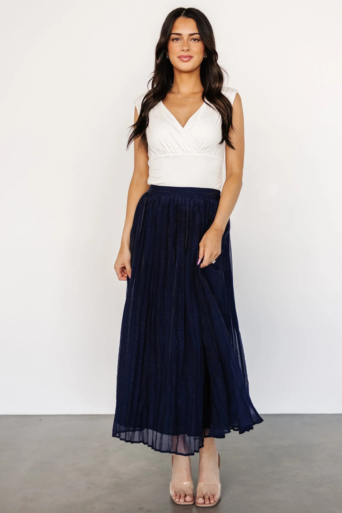Cyra Midi Skirt | Navy - Vlounger