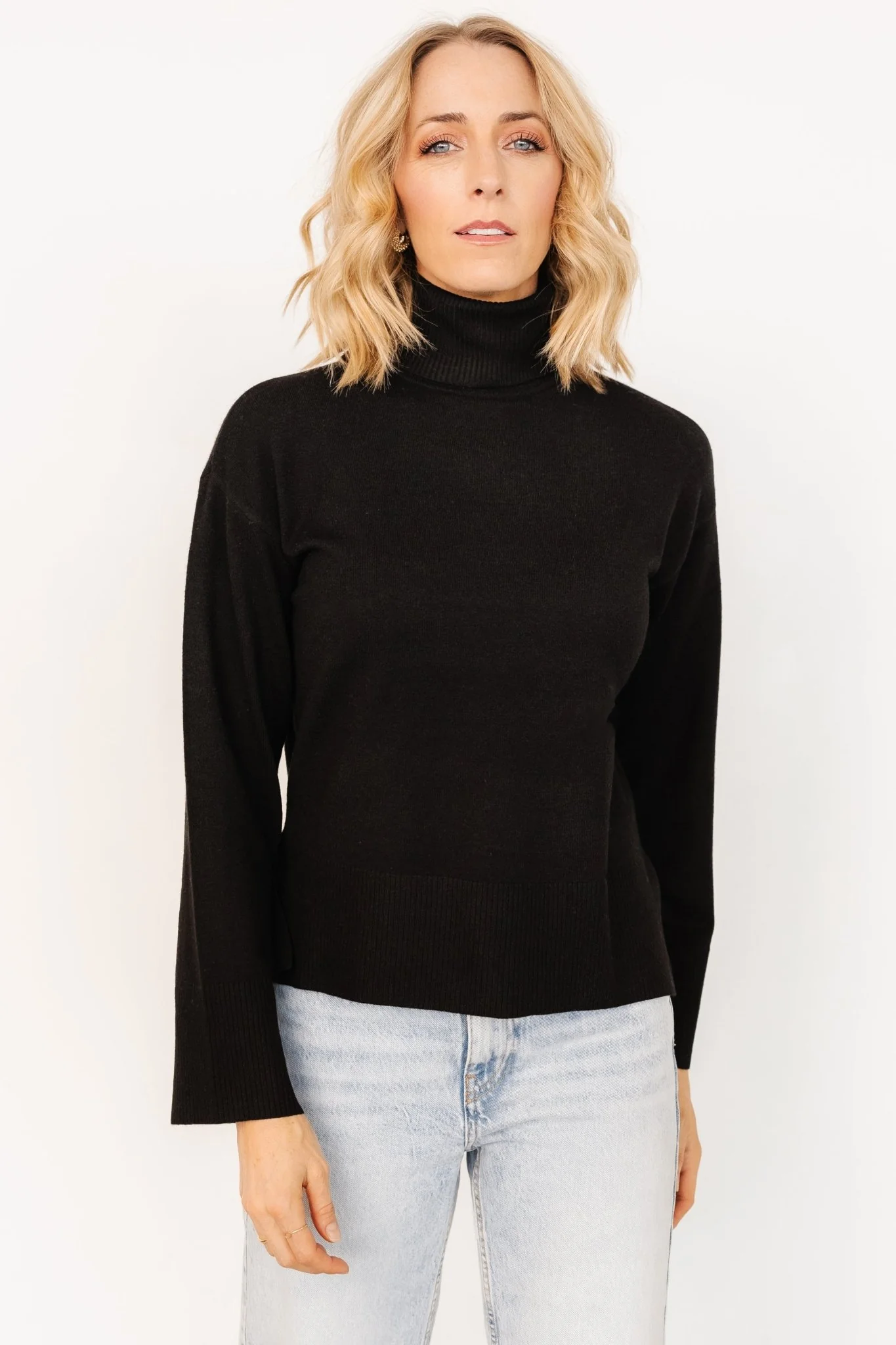 Irene Turtleneck Sweater Top | Black - Vlounger