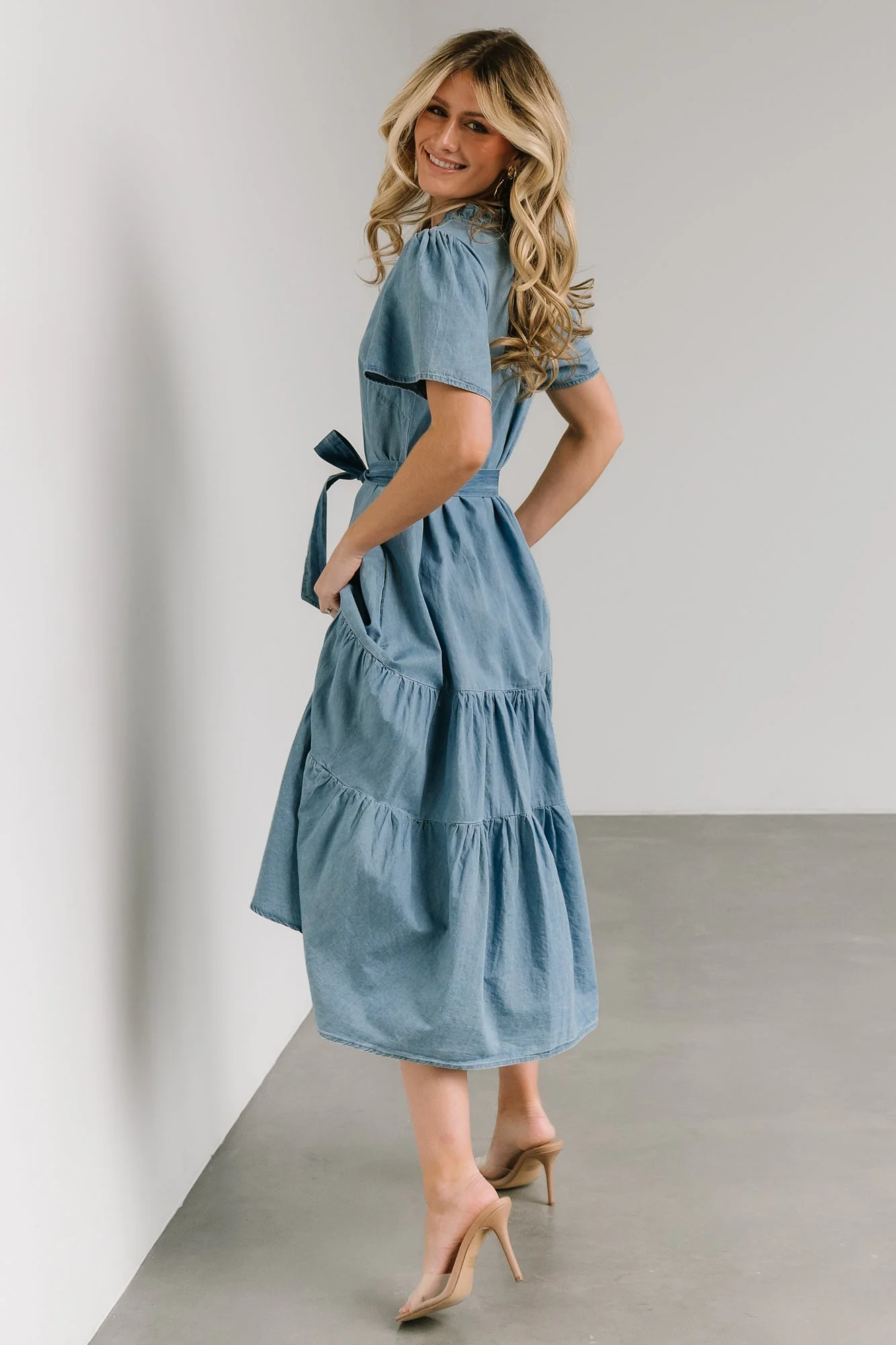 Lisa Midi Dress | Chambray - Vlounger