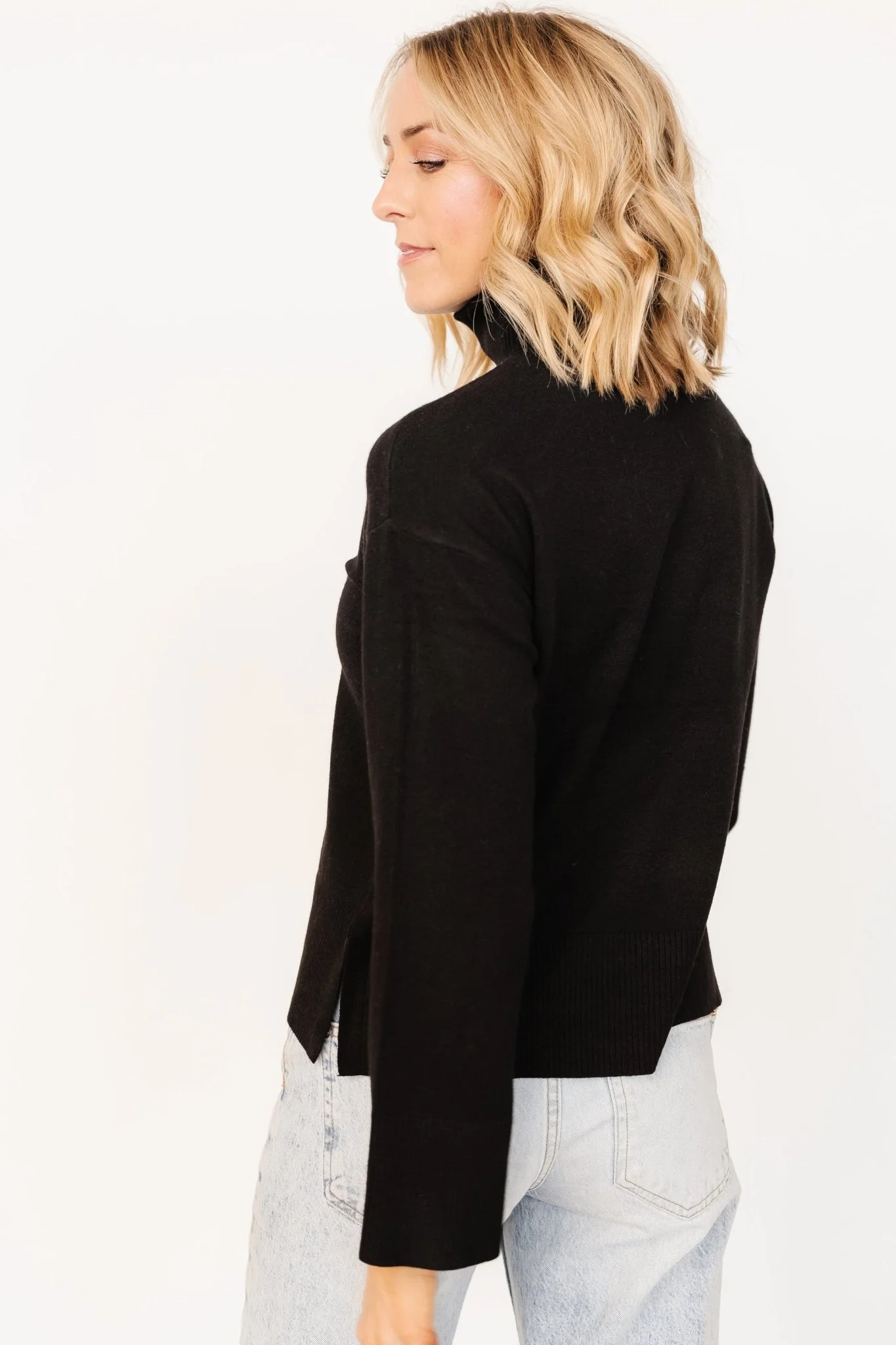 Irene Turtleneck Sweater Top | Black - Vlounger