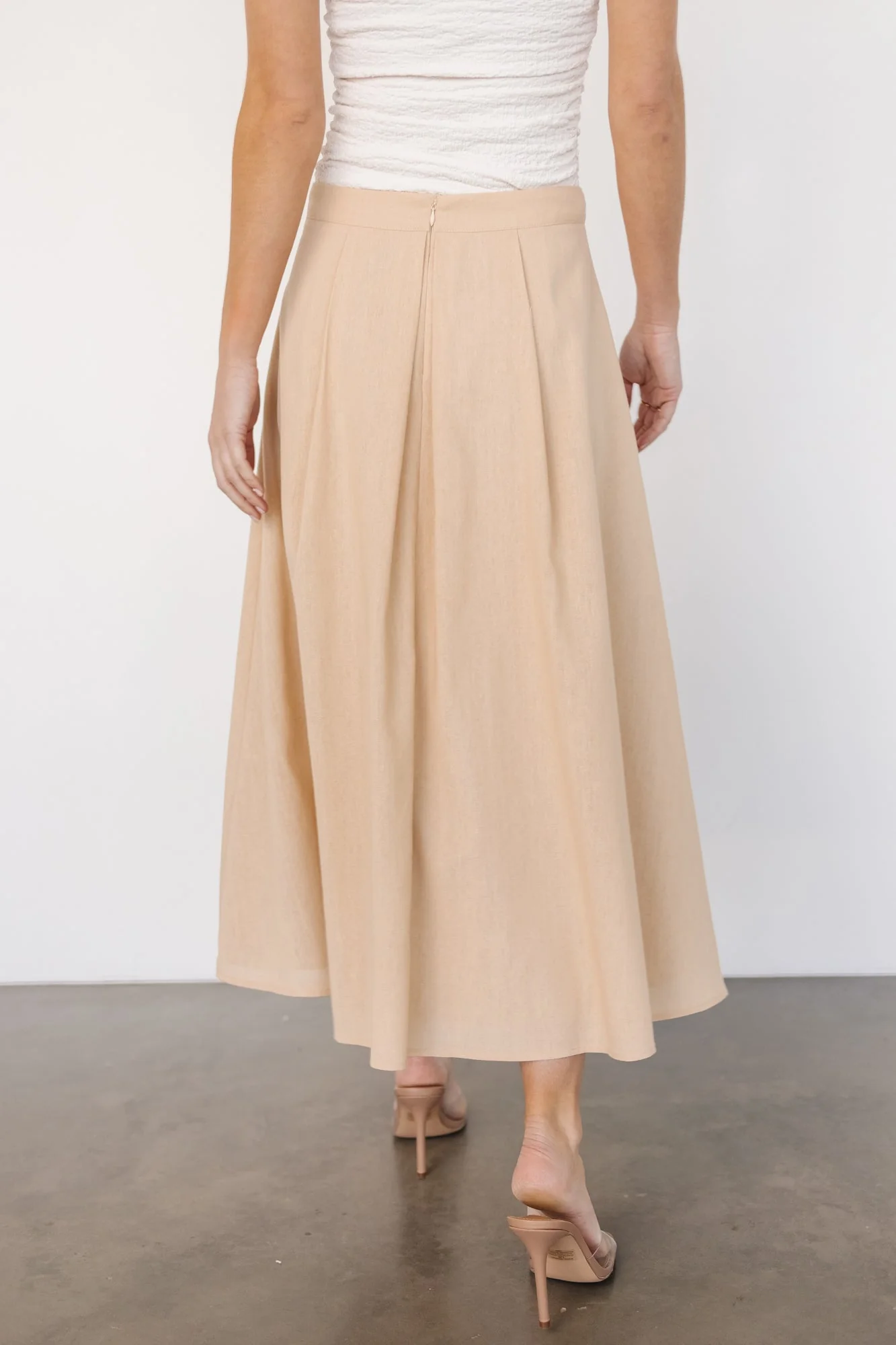 Katie Pleated Midi Skirt | Natural - Vlounger